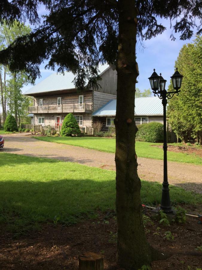 Bye The Bay Bed And Breakfast Ridgetown Exterior foto